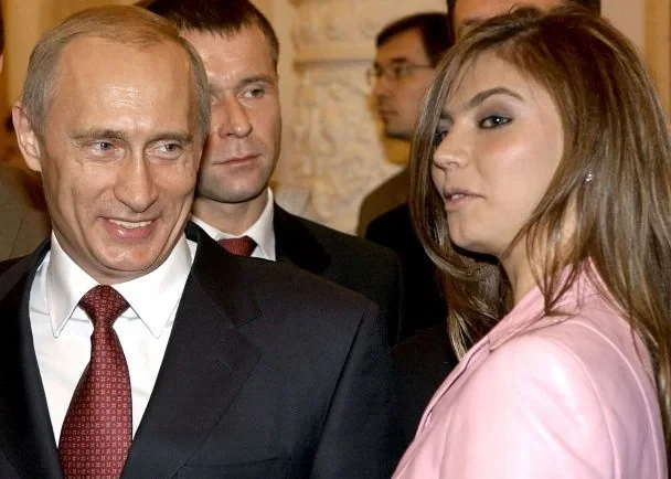 Журналісти знаходять слід Кабаєвої в Казахстані поряд із Путіним