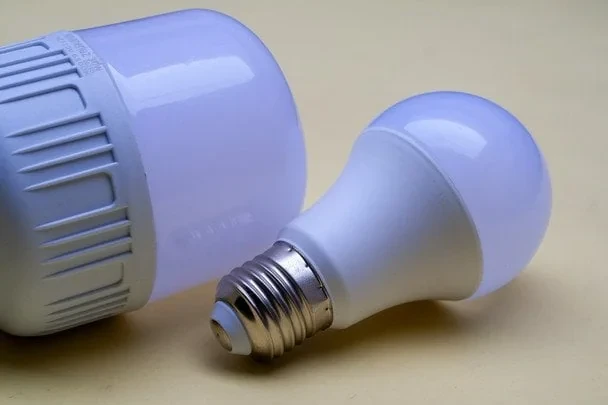Нейробіолог попередив про можливі ризики LED-освітлення